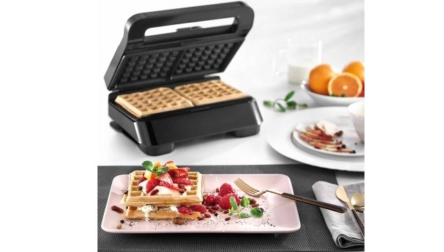 DeLonghi SW 12 AC.S Příprava vaflí